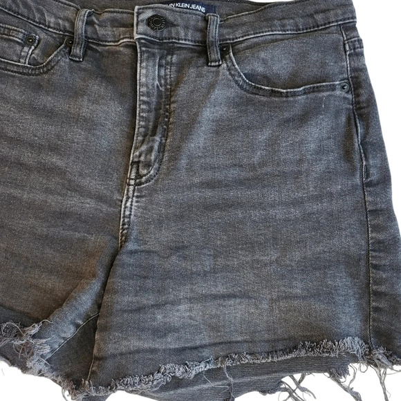 Calvin Klein Jeans High Rise Distressed Hem Shorts - Picture 2 of 11
